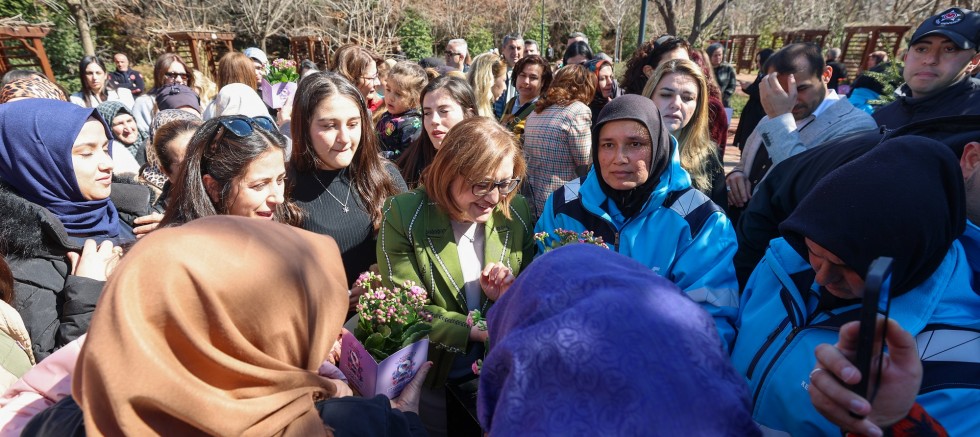 GAZİANTEP BÜYÜKŞEHİR’DE 8 MART BULUŞMASI
