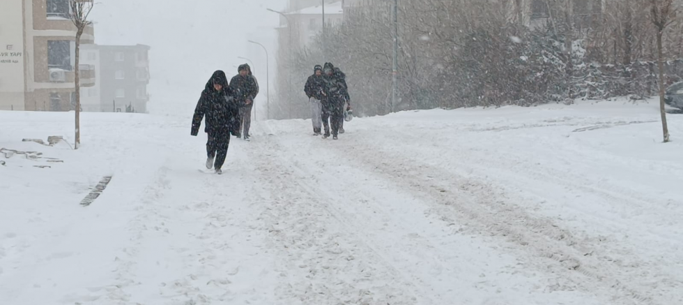 KAR GAZİANTEP ‘ İ TESLİM ALDI 