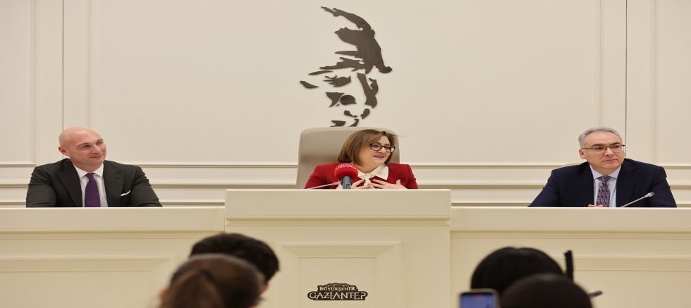 BAŞKAN FATMA ŞAHİN’İN ÖNCÜLÜĞÜNDE GENÇLERİN SESİ KARAR MASASINDA!